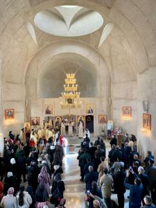 Weiterlesen: Binecuvântarea lucrărilor interioare la Biserica “Pogorârea Sf. Duh și Sf. Ștefan cel Mare” din...