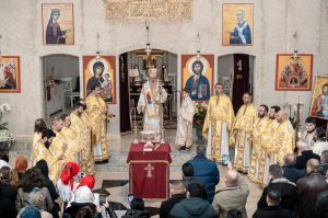 Weiterlesen: Binecuvântarea lucrărilor interioare la Biserica “Pogorârea Sf. Duh și Sf. Ștefan cel Mare” din...