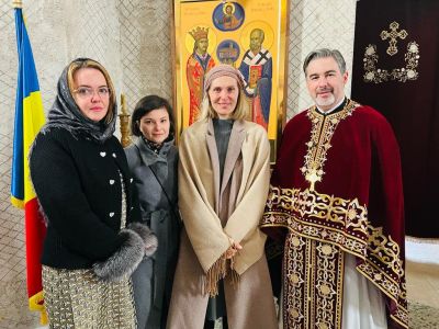 Weiterlesen: Regizoarea și scenarista Yelena Popovic s-a rugat în Biserica românească “Sf. Ștefan cel Mare” din...