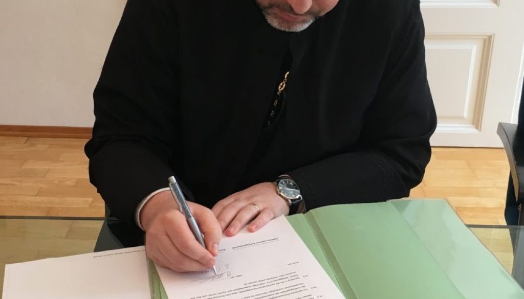 SEmnare_contract_pamant